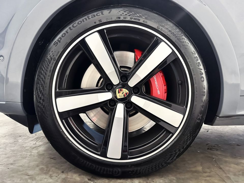 Porsche Cayenne S E-Hybrid Coupé V6 3.0 519ch BVA8 - Performance et Innovation - 128 990 € - image 15