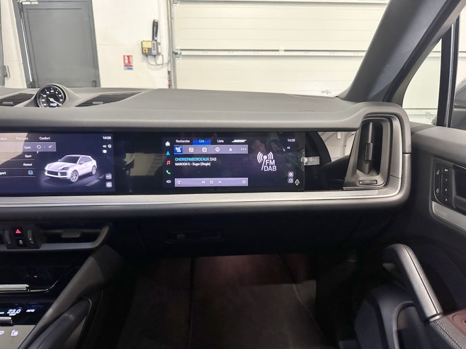 Porsche Cayenne S E-Hybrid Coupé V6 3.0 519ch BVA8 - Performance et Innovation - 128 990 € - image 20