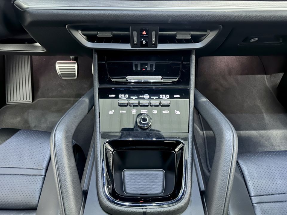 Porsche Cayenne S E-Hybrid Coupé V6 3.0 519ch BVA8 - Performance et Innovation - 128 990 € - image 22