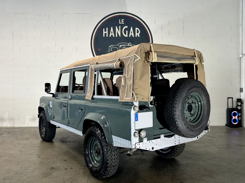 Land Rover Defender 110 2.5 TD 85ch BVM5 Station Wagon 9 places Soft Top - 45 990 € - image 4