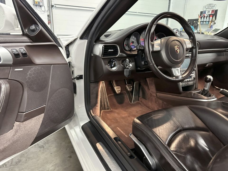 Porsche 911 Type 997 Turbo Coupé 480ch BVM6 - Performances et Raffinement - 75 990 € - image 17