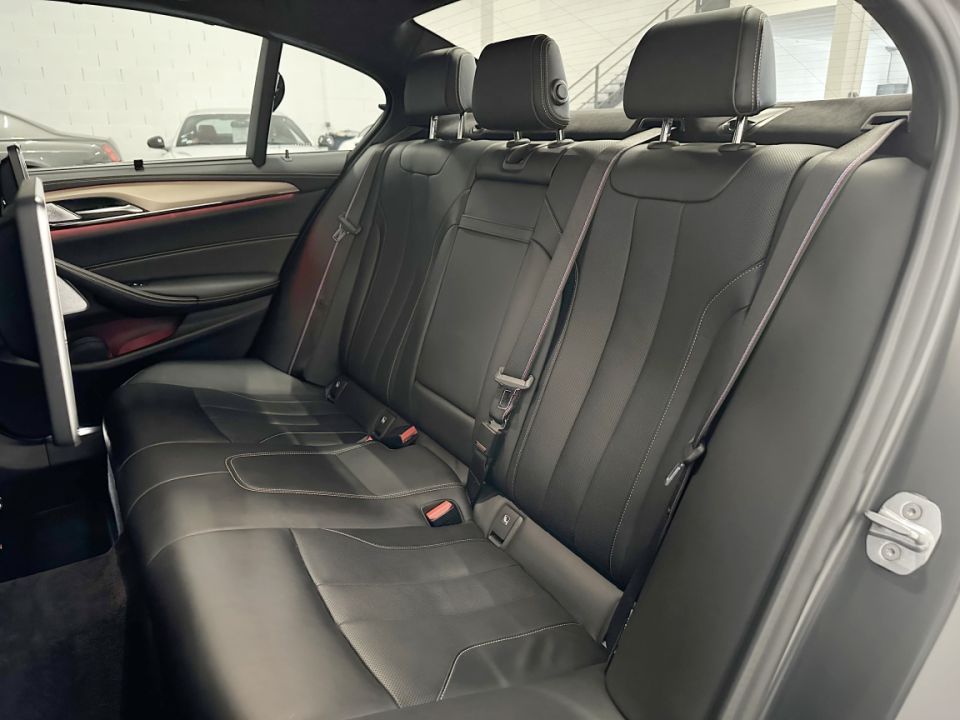 BMW M5 Competition F90 V8 4.4 625ch Edition 35 Jahre BVA8 - Série limitée 1 of 350 - 74 990 € - image 9