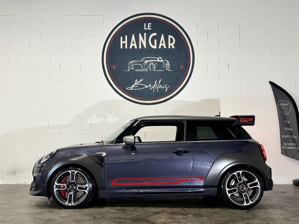 MINI MINI Cooper JCW Edition GP 2.0 306ch BVA8 N°2841/3000 - Le Hangar Bordelais - image 2
