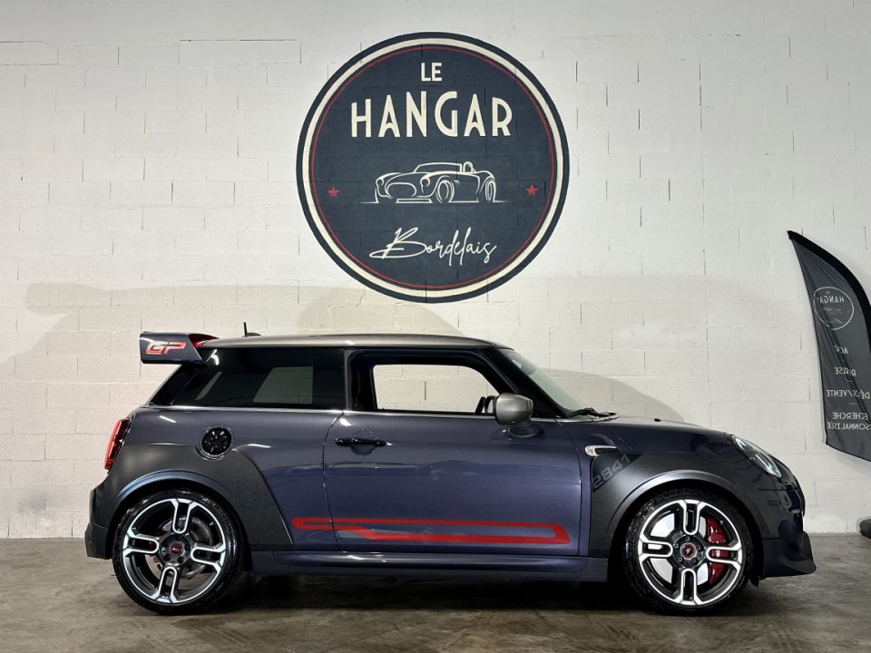 MINI MINI Cooper JCW Edition GP 2.0 306ch BVA8 N°2841/3000 - Le Hangar Bordelais - image 10