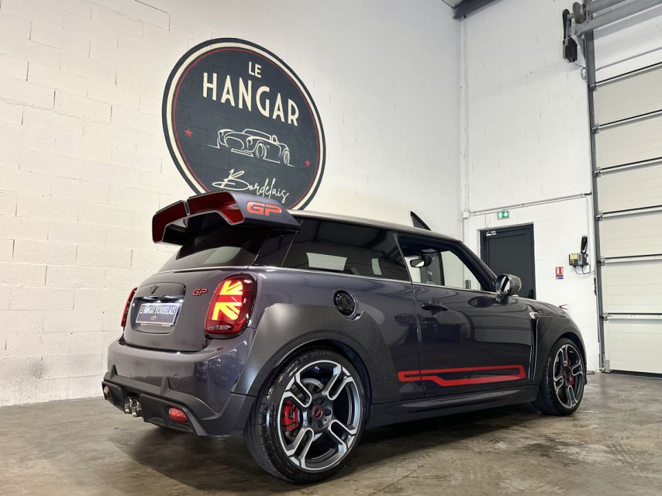 MINI MINI Cooper JCW Edition GP 2.0 306ch BVA8 N°2841/3000 - Le Hangar Bordelais - image 19