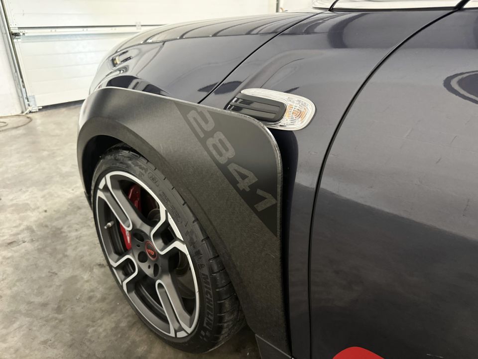 MINI MINI Cooper JCW Edition GP 2.0 306ch BVA8 N°2841/3000 - Le Hangar Bordelais - image 20