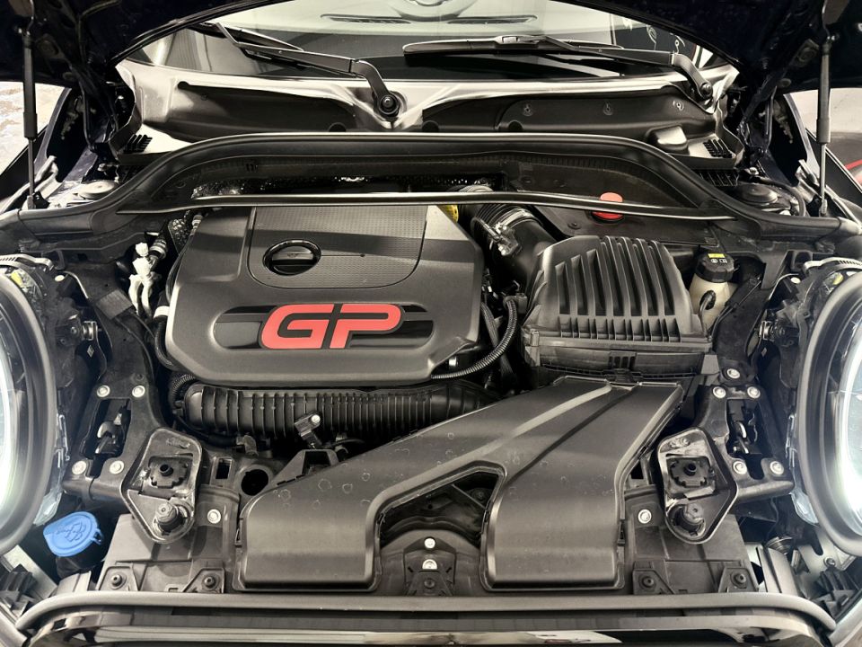 MINI MINI Cooper JCW Edition GP 2.0 306ch BVA8 N°2841/3000 - Le Hangar Bordelais - image 22