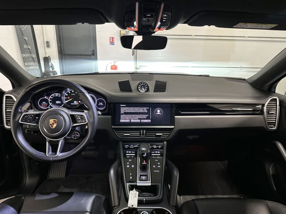 PORSCHE CAYENNE E-Hybrid Coupé V6 3.0 462ch Tiptronic8 - Le Hangar Bordelais - image 11