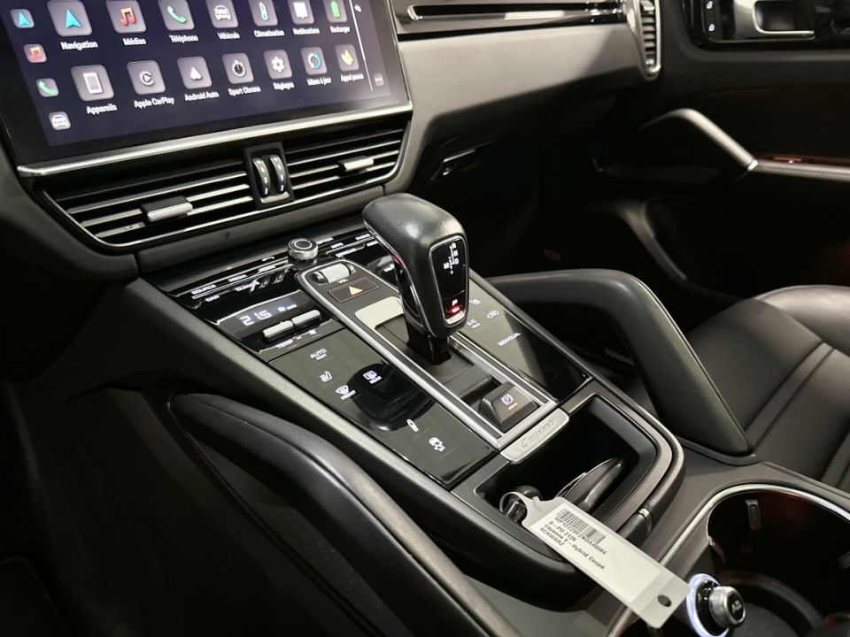 PORSCHE CAYENNE E-Hybrid Coupé V6 3.0 462ch Tiptronic8 - Le Hangar Bordelais - image 18
