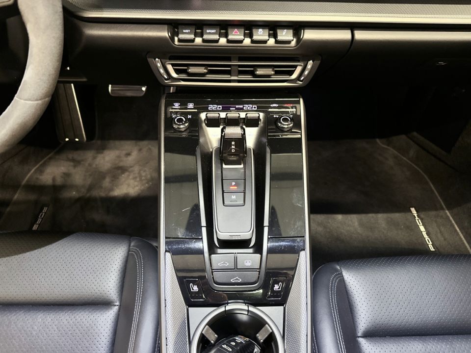PORSCHE 911 Type 992 Carrera S Coupé 3.0 450ch PDK8 - Le Hangar Bordelais - image 19