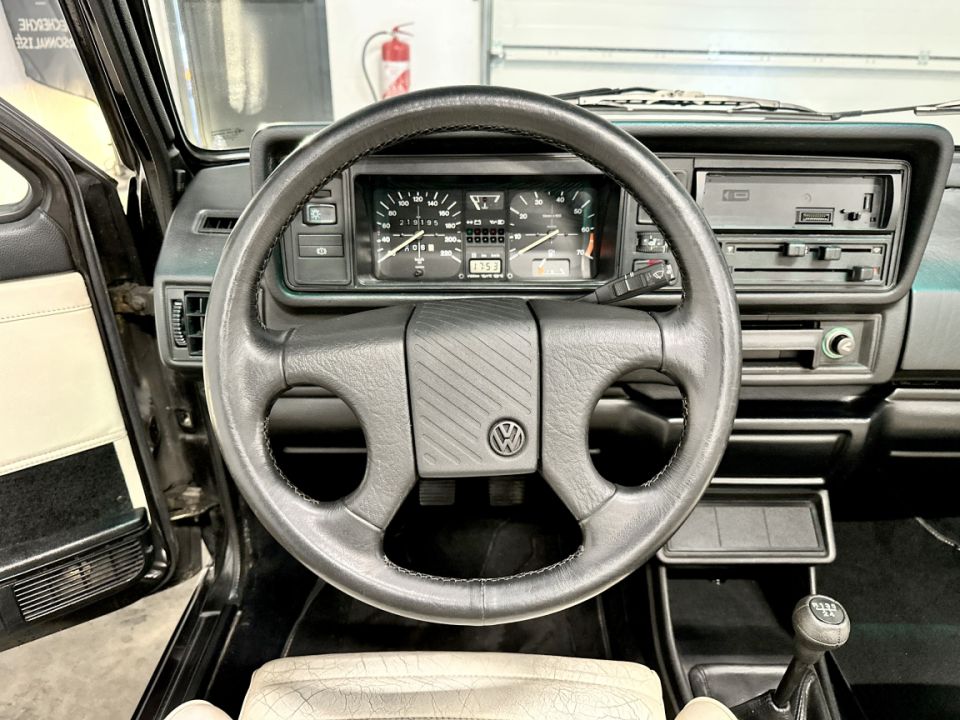 VOLKSWAGEN GOLF I Cabriolet 1.8 112ch BVM5 GLI KARMANN - Le Hangar Bordelais - image 11