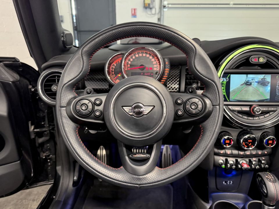 MINI COOPER F57 JCW Cabriolet 2.0 231ch BVA6 Exclusive Design - Le Hangar Bordelais - image 11