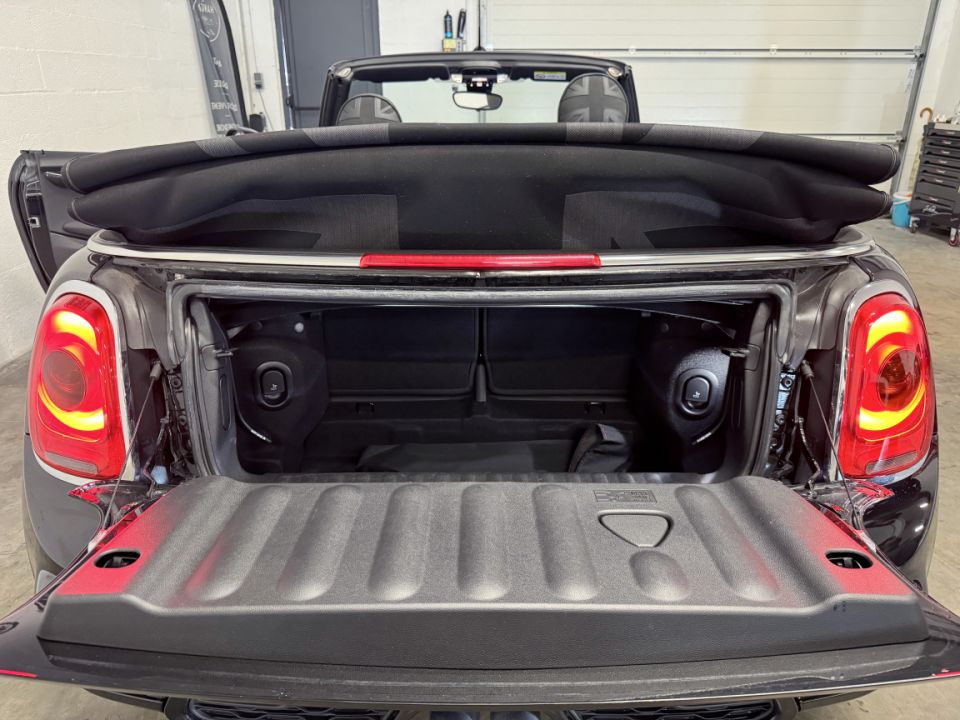 MINI COOPER F57 JCW Cabriolet 2.0 231ch BVA6 Exclusive Design - Le Hangar Bordelais - image 21