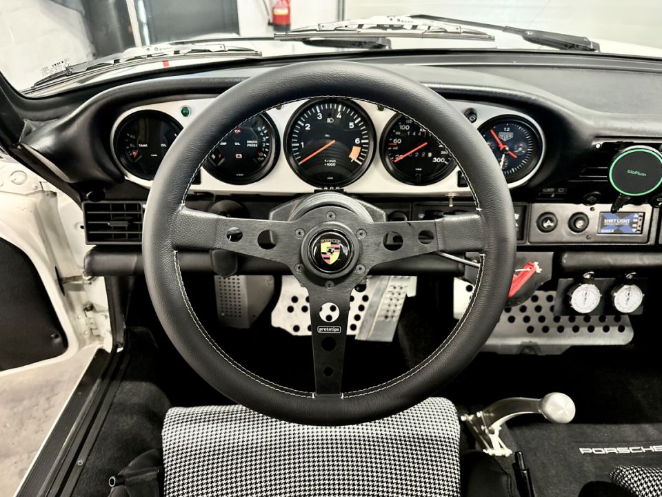 PORSCHE 911 Type 3.2 Coupé 231ch G50 BVM5 Inspiration 2.7 RS - Le Hangar Bordelais - image 9