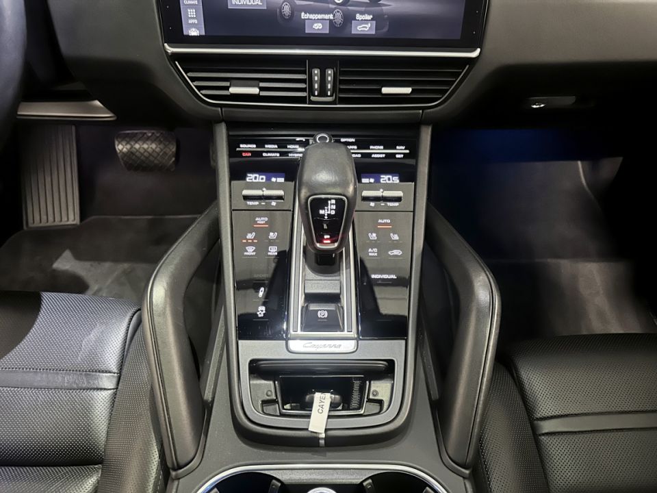 PORSCHE CAYENNE E-Hybride Coupé V6 3.0 462ch Tiptronic8 - Le Hangar Bordelais - image 22