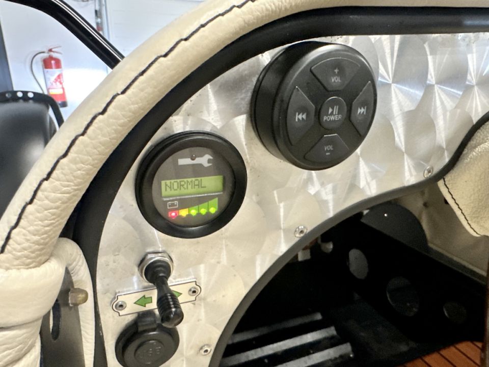 DEVINCI DB 721 ADELE 23KWh Cabriolet Bleu 2 portes - 64 990 € - image 13