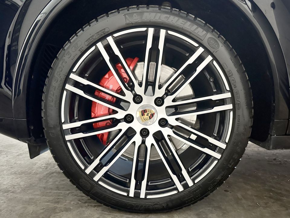 PORSCHE CAYENNE GTS V6 3.6 440ch Tiptronic S - SUV Noir Intense - 51 990 € - image 15