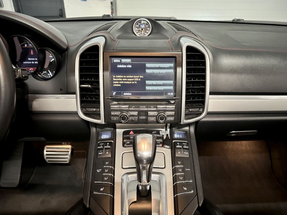 PORSCHE CAYENNE GTS V6 3.6 440ch Tiptronic S - SUV Noir Intense - 51 990 € - image 16