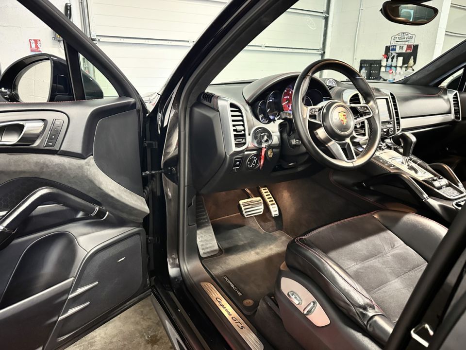 PORSCHE CAYENNE GTS V6 3.6 440ch Tiptronic S - SUV Noir Intense - 51 990 € - image 19