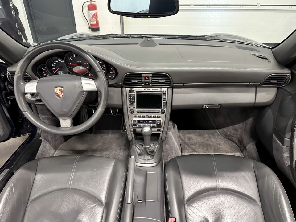 Porsche 911 Type 997 Carrera Cabriolet 3.6 325ch BVM6 : Élégance et performance - 39 990 € - image 9