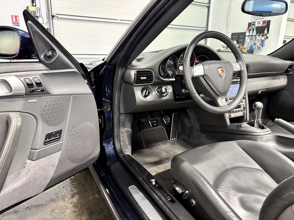Porsche 911 Type 997 Carrera Cabriolet 3.6 325ch BVM6 : Élégance et performance - 39 990 € - image 17