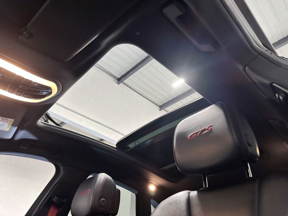 PORSCHE MACAN GTS V6 3.0 360ch PDK7 - Le Hangar Bordelais - image 18
