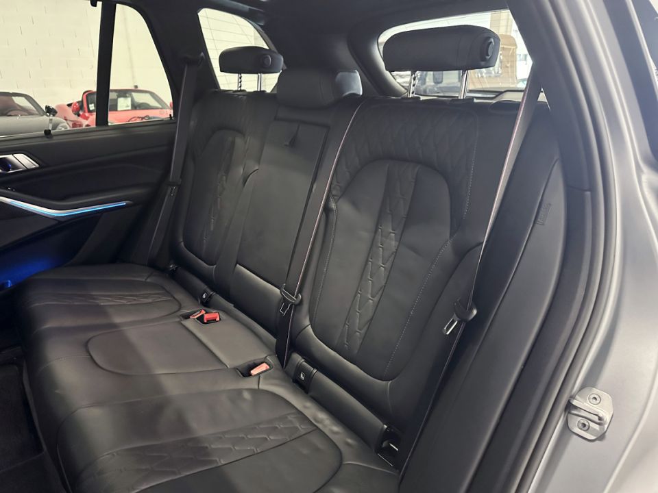 B.M.W. X5 xDrive 50e 3.0 490ch BVA8 M Sport - Le Hangar Bordelais - image 9