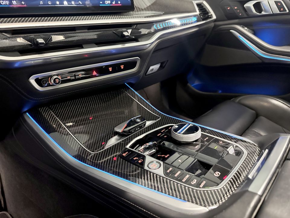 B.M.W. X5 xDrive 50e 3.0 490ch BVA8 M Sport - Le Hangar Bordelais - image 17