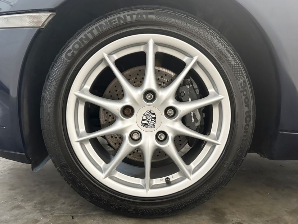 PORSCHE 911 Type 996 Carrera Cabriolet 3.4 300ch BVM6 - Le Hangar Bordelais - image 15