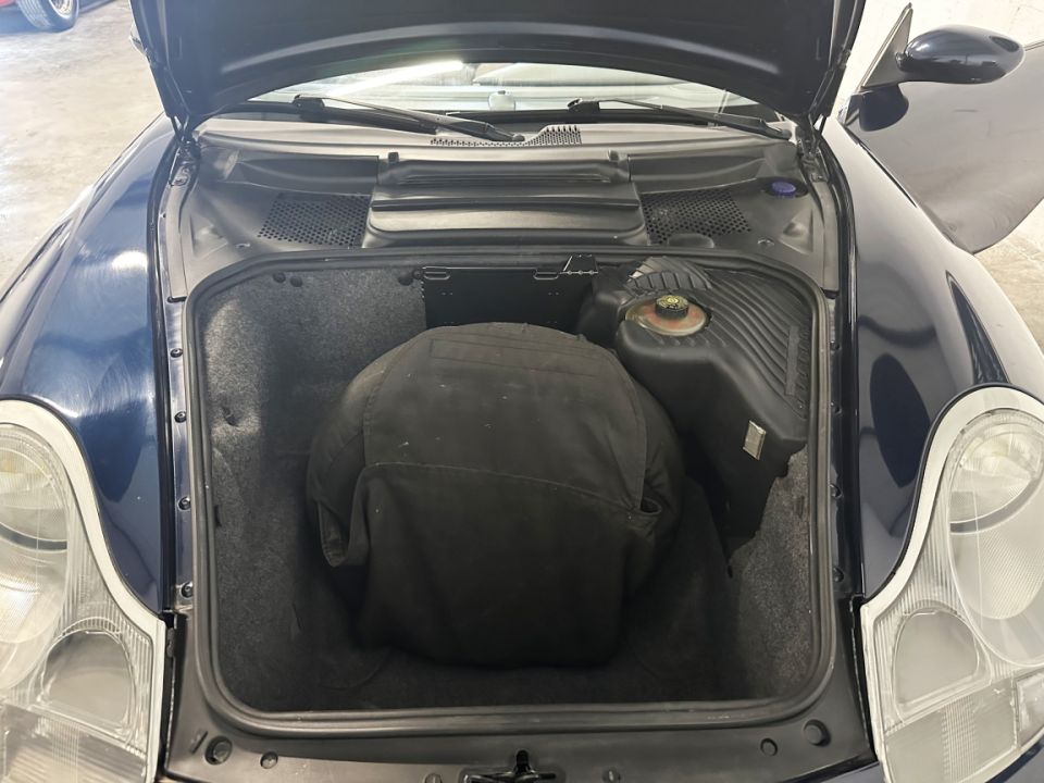 PORSCHE 911 Type 996 Carrera Cabriolet 3.4 300ch BVM6 - Le Hangar Bordelais - image 20