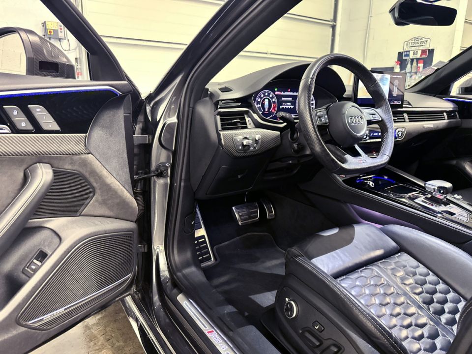 AUDI RS 4 AVANT V6 2.9 TFSI 450ch Tiptronic 8 Quattro - Le Hangar Bordelais - image 18