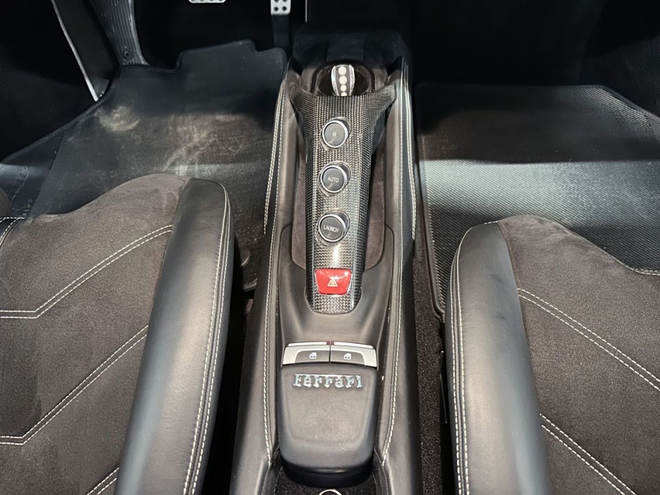 FERRARI 488 GTB Coupé V8 4.0 670ch BVA7 - Le Hangar Bordelais - image 13