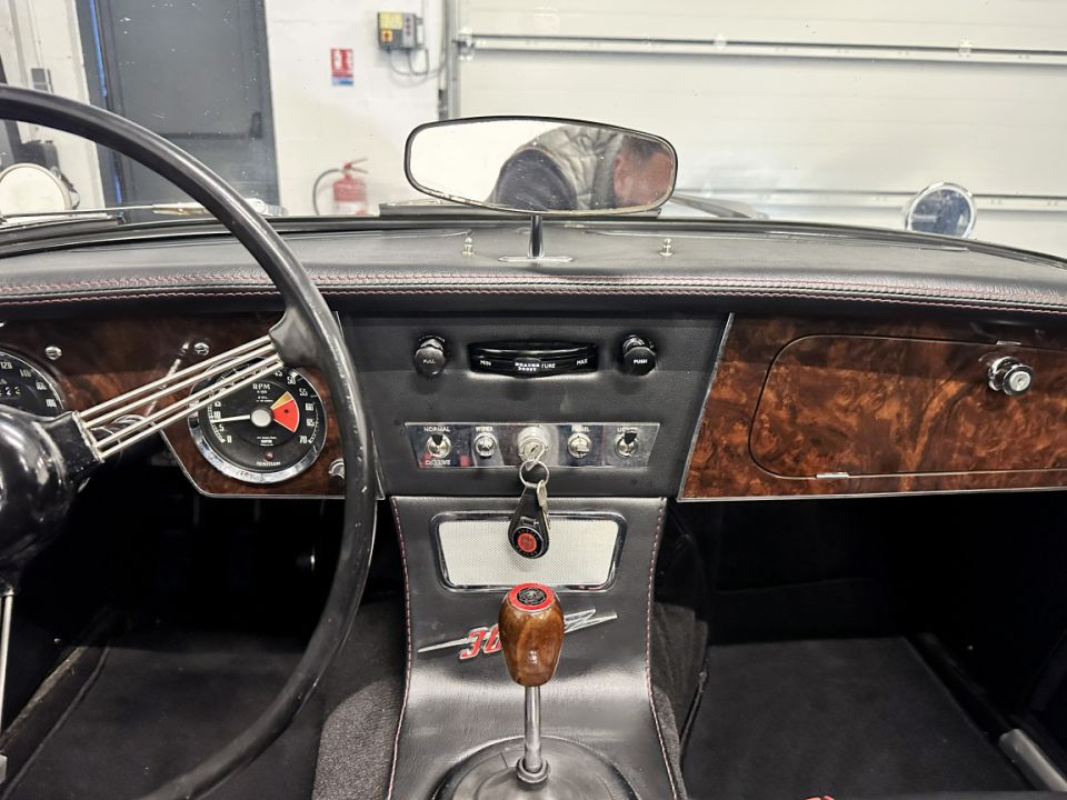 AUSTIN HEALEY 3000 MK III L6 2.9 BJ8 150ch BVM4 Overdrive Cabriolet - Le Hangar Bordelais - image 11