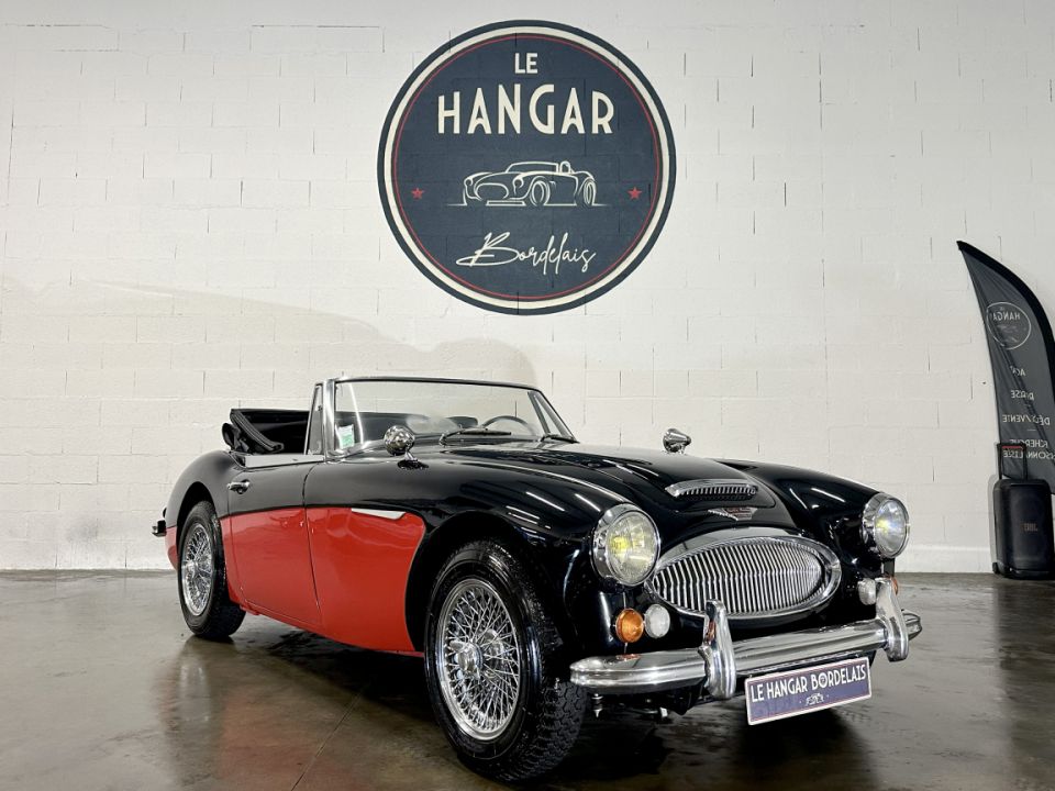 AUSTIN HEALEY 3000 MK III L6 2.9 BJ8 150ch BVM4 Overdrive Cabriolet - Le Hangar Bordelais - image 12