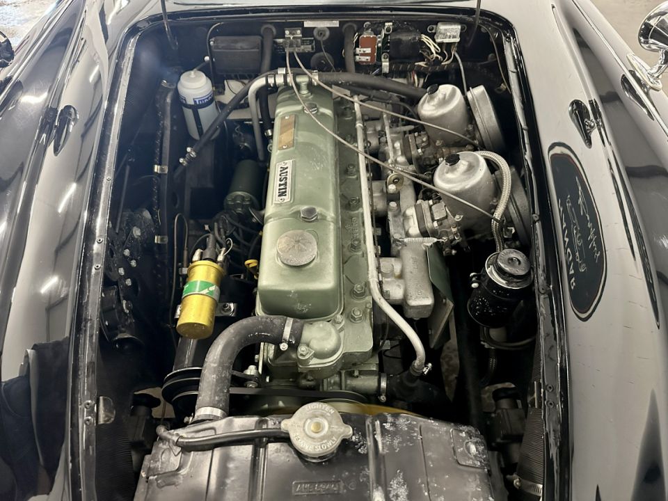AUSTIN HEALEY 3000 MK III L6 2.9 BJ8 150ch BVM4 Overdrive Cabriolet - Le Hangar Bordelais - image 18