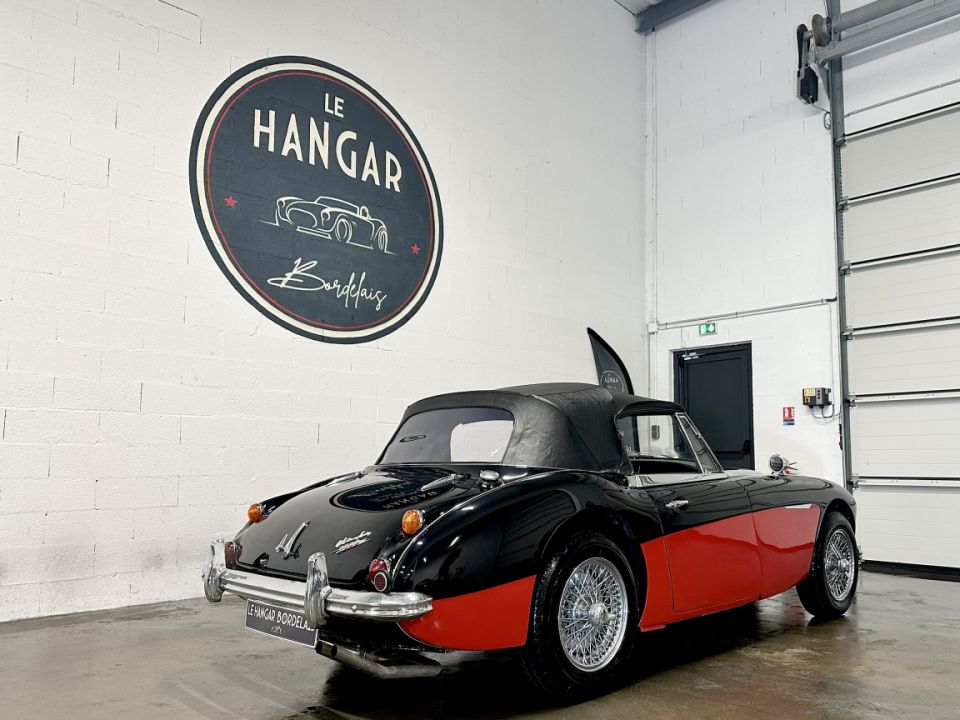 AUSTIN HEALEY 3000 MK III L6 2.9 BJ8 150ch BVM4 Overdrive Cabriolet - Le Hangar Bordelais - image 19