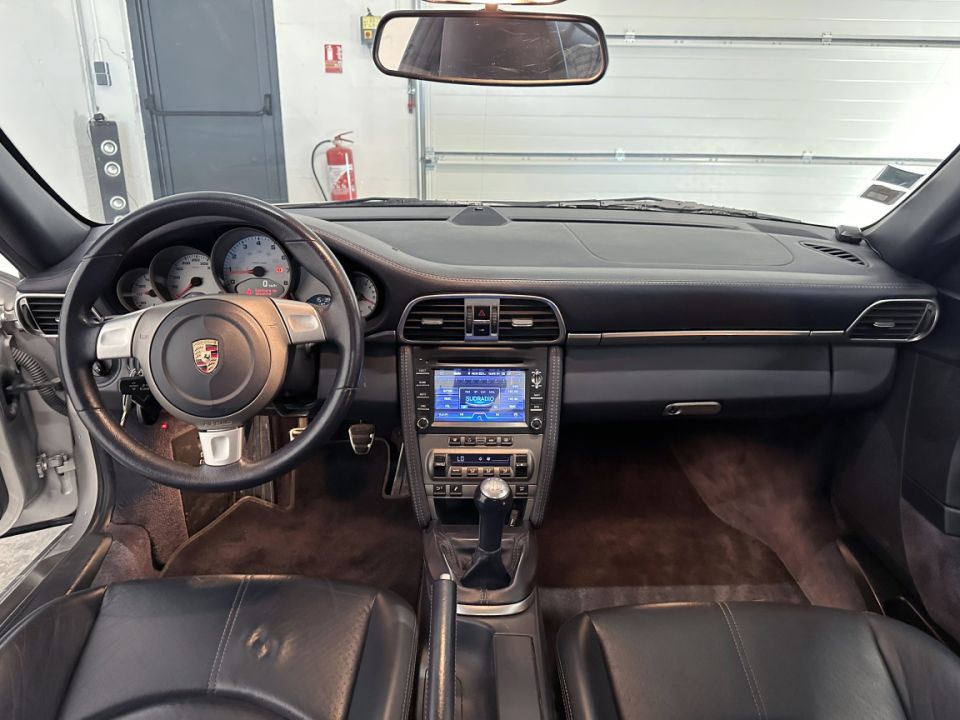 PORSCHE 911 Type 997 Carrera 4S Coupé 3.8 355ch BVM6 - Le Hangar Bordelais - image 9