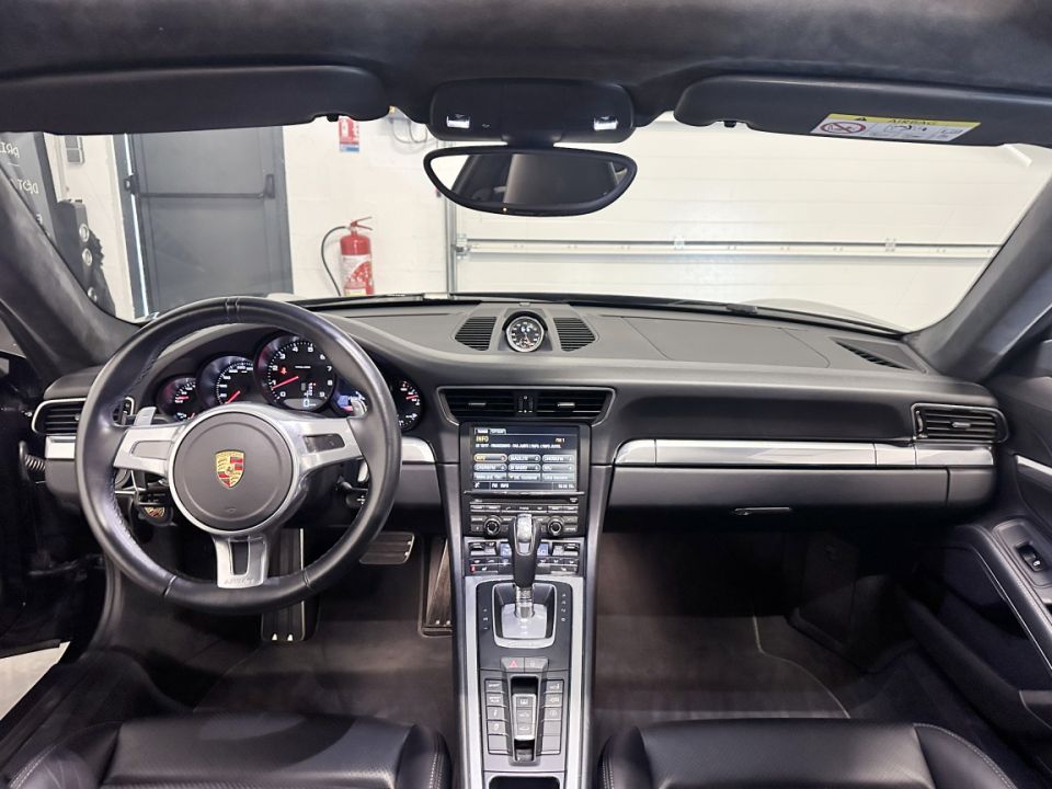 PORSCHE 911 Type 991 Carrera 4 Coupé 3.4 350ch Black Edition PDK7 - Le Hangar Bordelais - image 9
