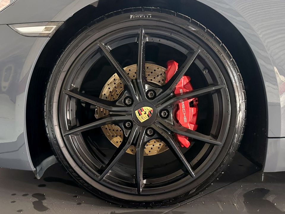 PORSCHE 718 Cayman GTS 2.5 366ch PDK7 - Le Hangar Bordelais - image 15
