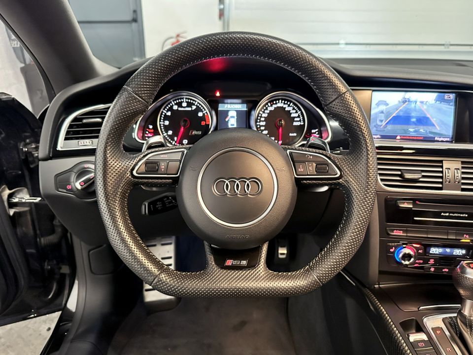 Audi RS5 Coupé V8 4.2 FSi 450 ch quattro S-Tronic 7 Noir Panthère Cristal - 36 800 km - 46 990 € - image 11
