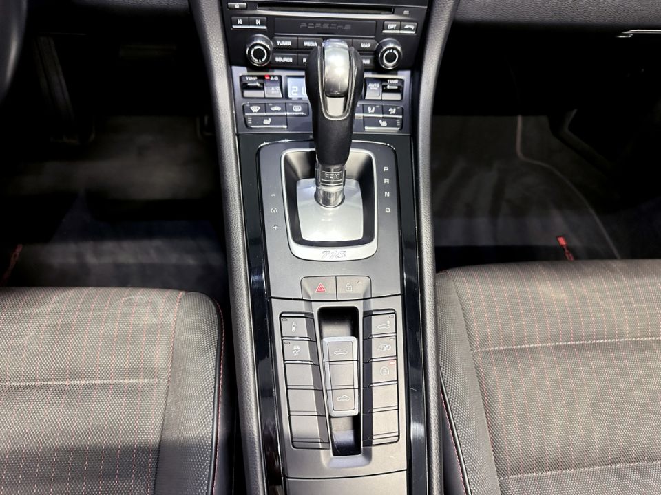 PORSCHE 718 BOXSTER T 2.0 300ch PDK7 - Le Hangar Bordelais - image 17