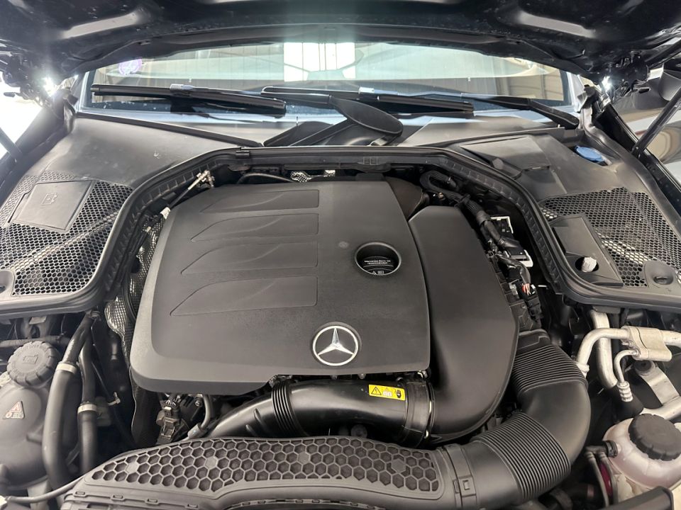 MERCEDES CLASSE C Cabriolet 200 1.5 184ch 9G-Tronic AMG Line - Le Hangar Bordelais - image 21