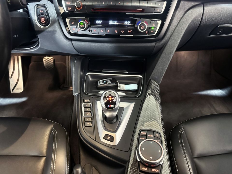 B.M.W. M4 Coupé L6 3.0 450ch Pack Compétition DKG7 - Le Hangar Bordelais - image 17