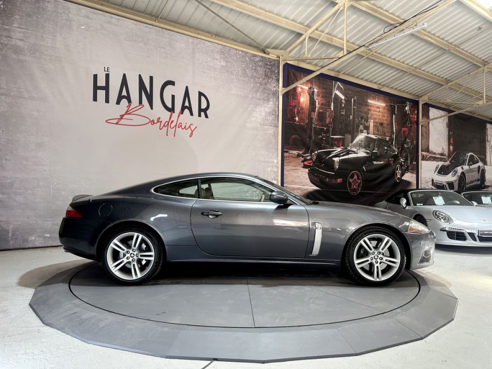 JAGUAR XK-R Coupé V8 4.2 416ch BVA6 - Le Hangar Bordelais - image 10