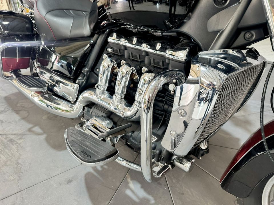 TRIUMPH ROCKET III TOURING L3 2.2 102ch BVM5 - Le Hangar Bordelais - image 13