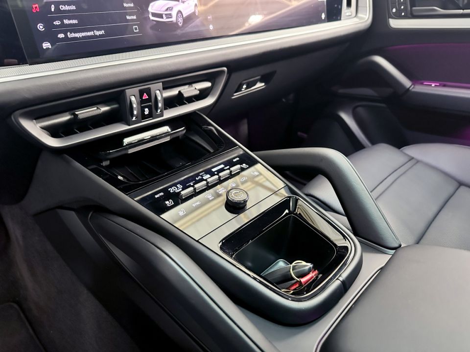PORSCHE CAYENNE Coupé E-Hybrid V6 3.0 470ch Tiptronic 8 - Le Hangar Bordelais - image 17