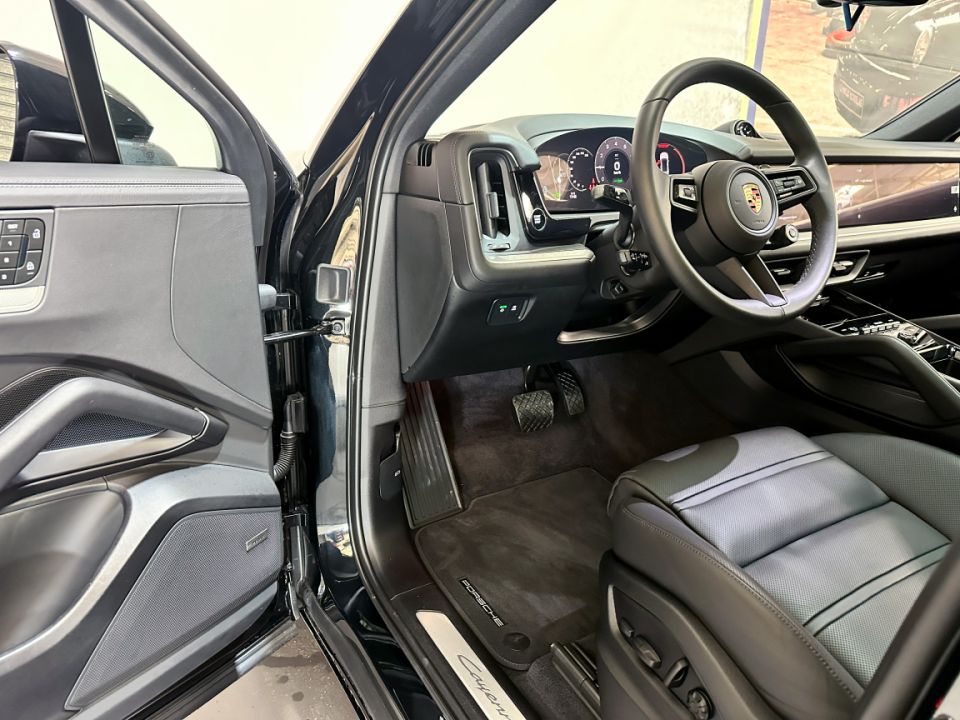 PORSCHE CAYENNE Coupé E-Hybrid V6 3.0 470ch Tiptronic 8 - Le Hangar Bordelais - image 19