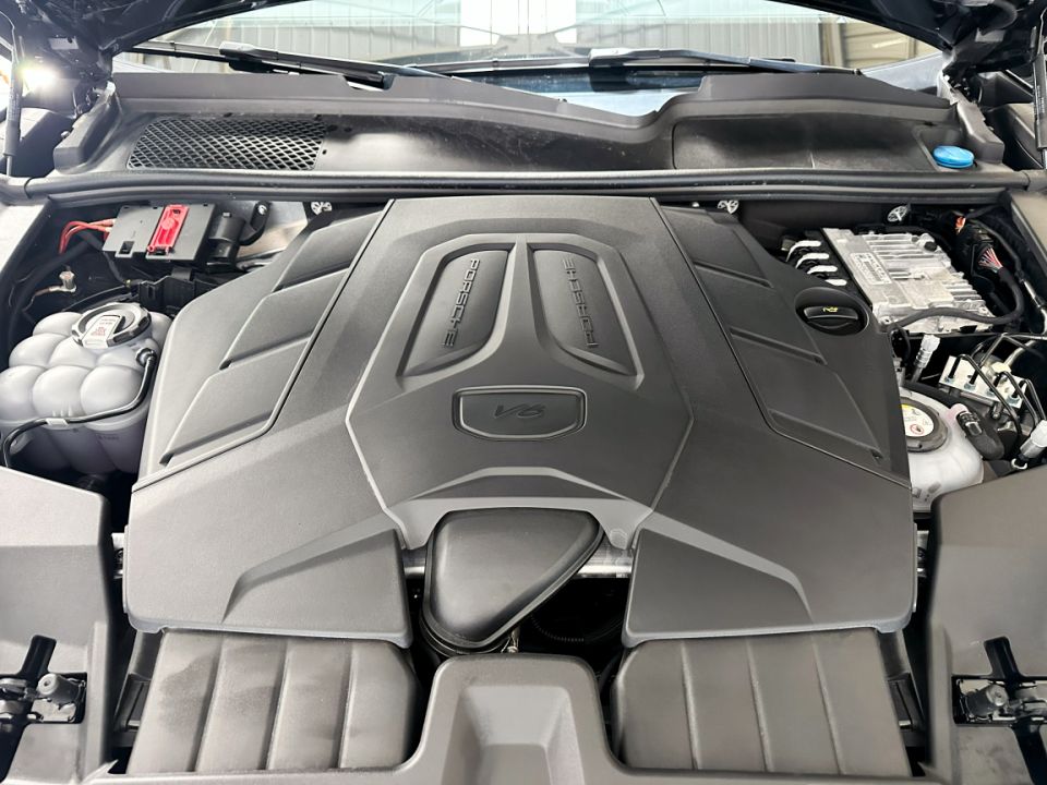 PORSCHE CAYENNE Coupé E-Hybrid V6 3.0 470ch Tiptronic 8 - Le Hangar Bordelais - image 21