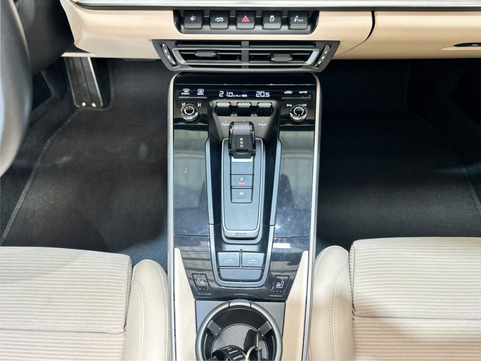 Porsche 911 Type 992 Targa 4S Héritage Design Edition 450ch PDK8 Cabriolet Noir - Série Limitée 155/992 - 249 990 € - image 21