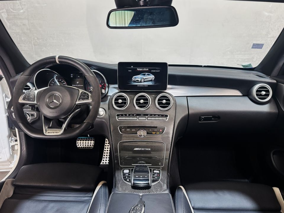 Mercedes Classe C 63 S AMG Coupé V8 4.0 510ch SPEEDSHIFT MCT7 Blanc Diamant MANUFAKTUR - 54 990 € - image 9